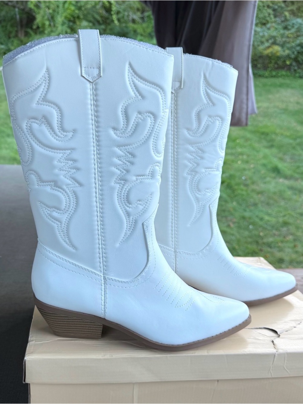 Soda White Western Embroidered Mid-Calf Heeled Boots